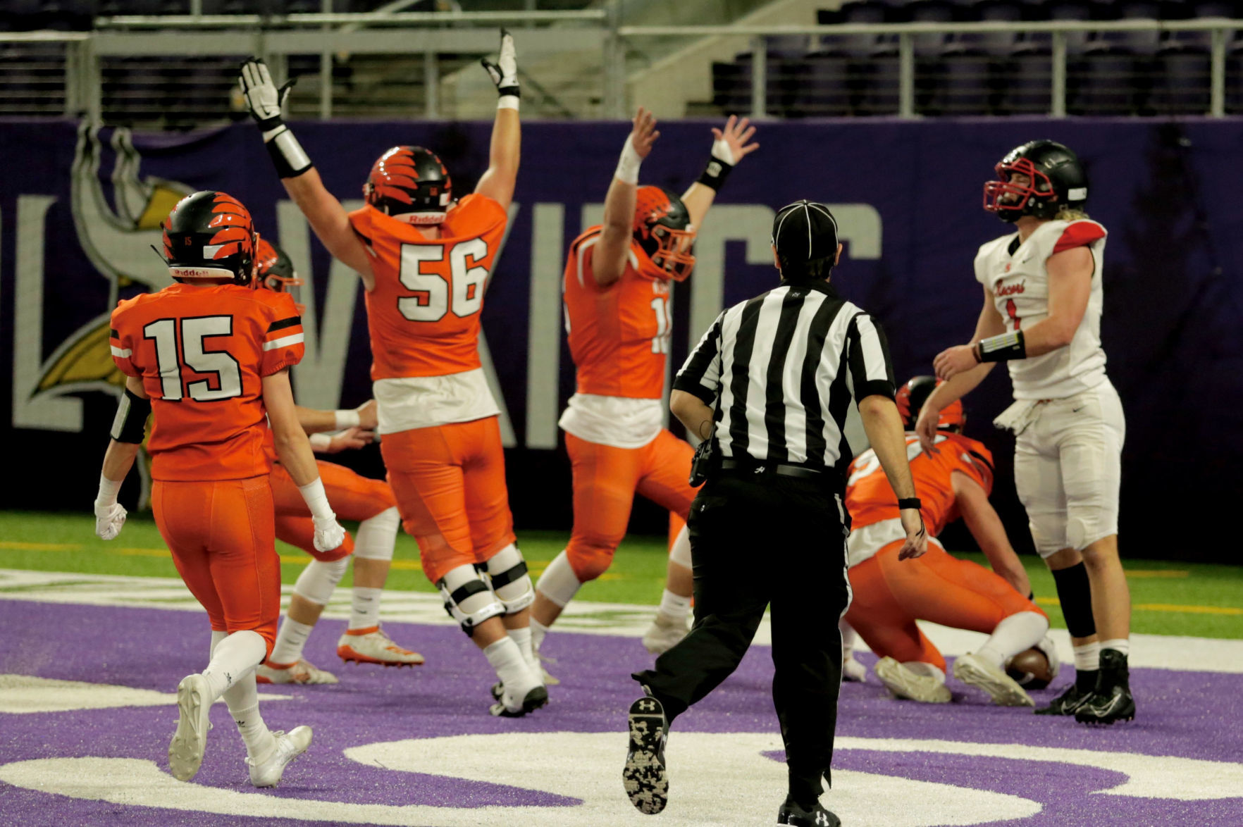 WSHS Football at US Bank Stadium